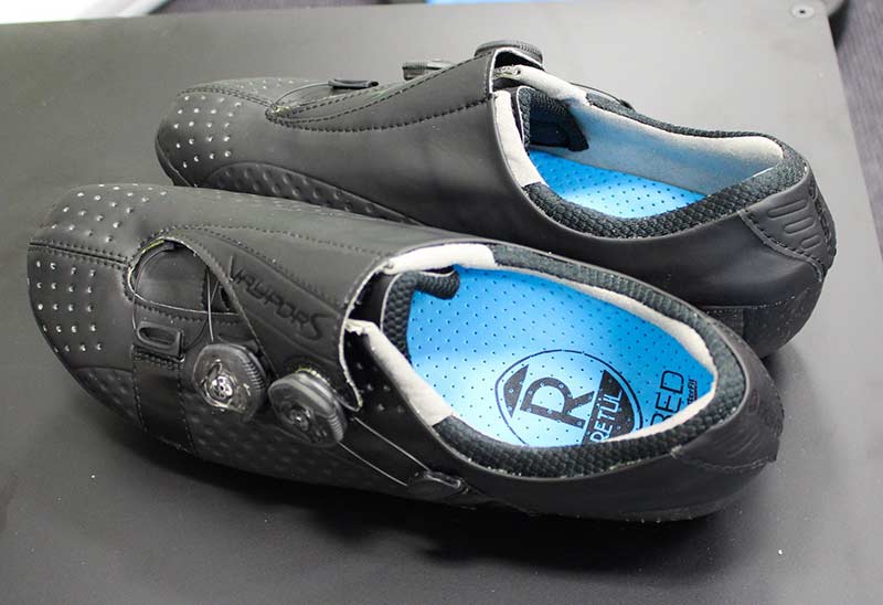Retul Futbed custom cycling insole in a heat moulded Bont Vaypor S for eliminating foot pain